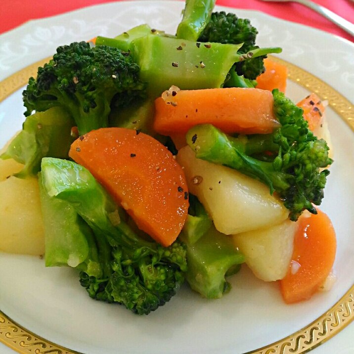 ドレッシングで簡単☆あったかごちそうサラダ!